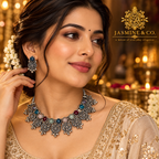 Jasmine & Co. necklace set 26090712 — model wearing