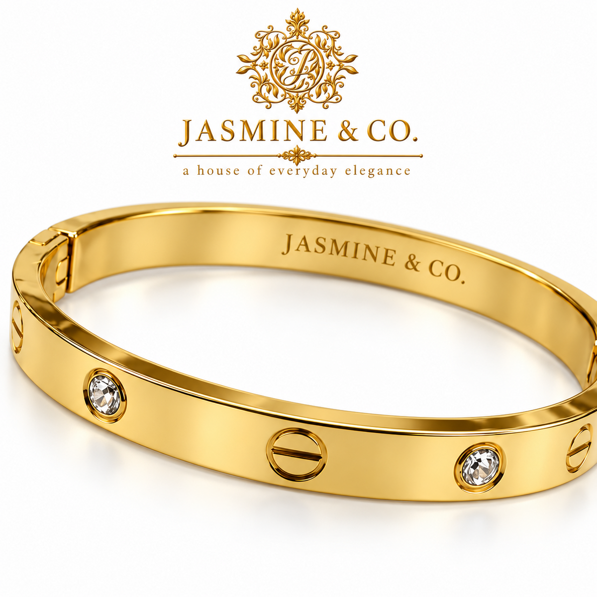 Crystal rivet gold-plated bracelet – close-up detail